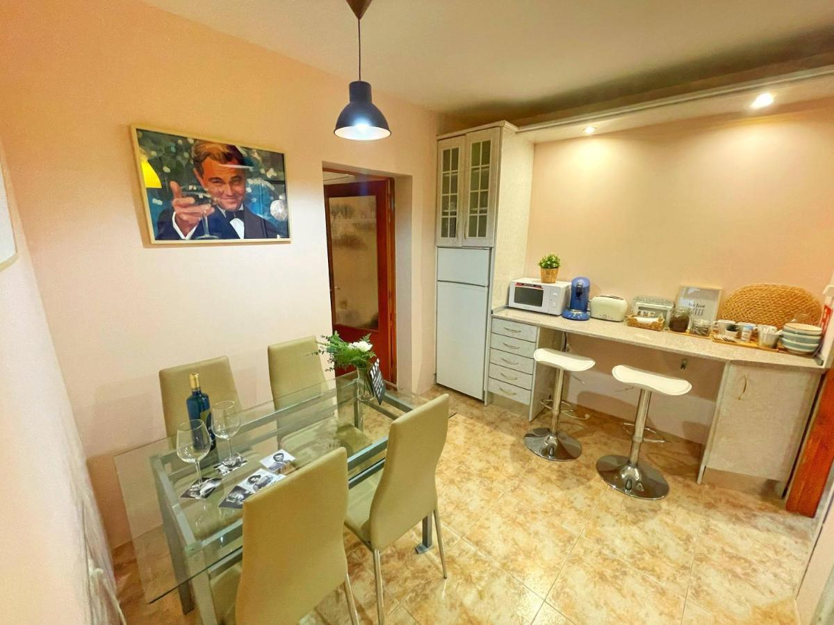 Caceres De Cine Apartment ภายนอก รูปภาพ